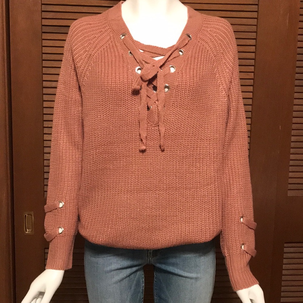 🆕 Debut Lace Up Sweater